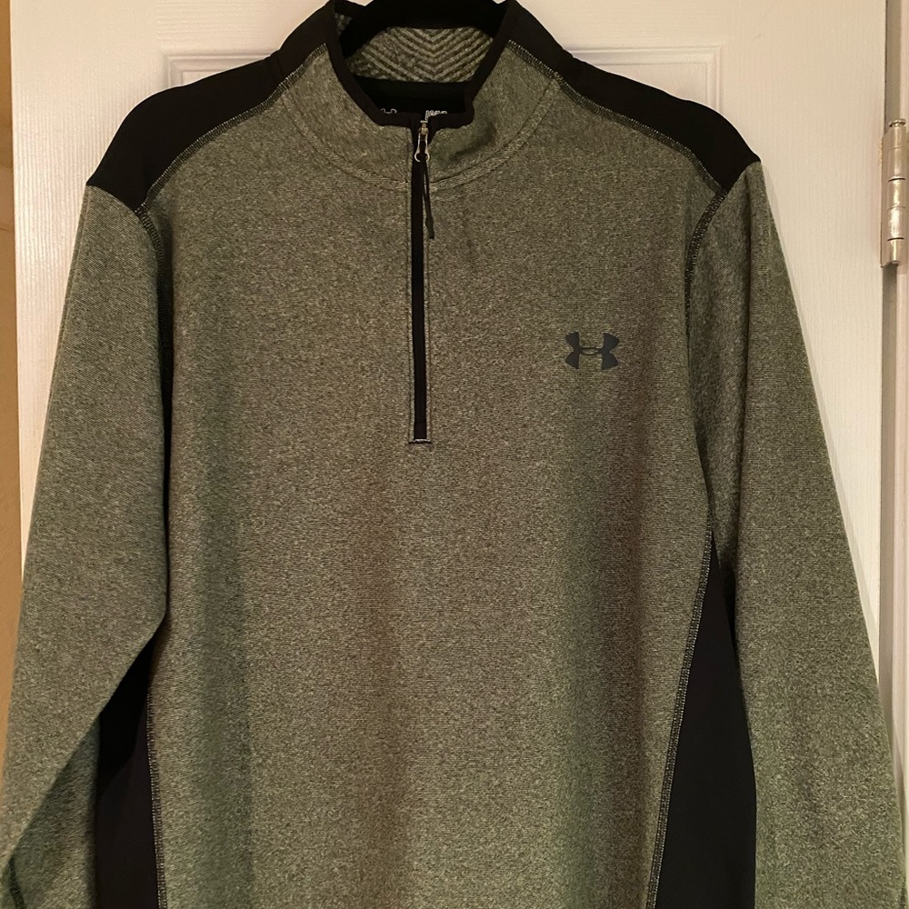 Men’s UnderArmour Pullover Size Large